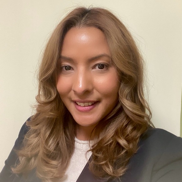 Meet your Posher, Debbie - Picture 1 of 1